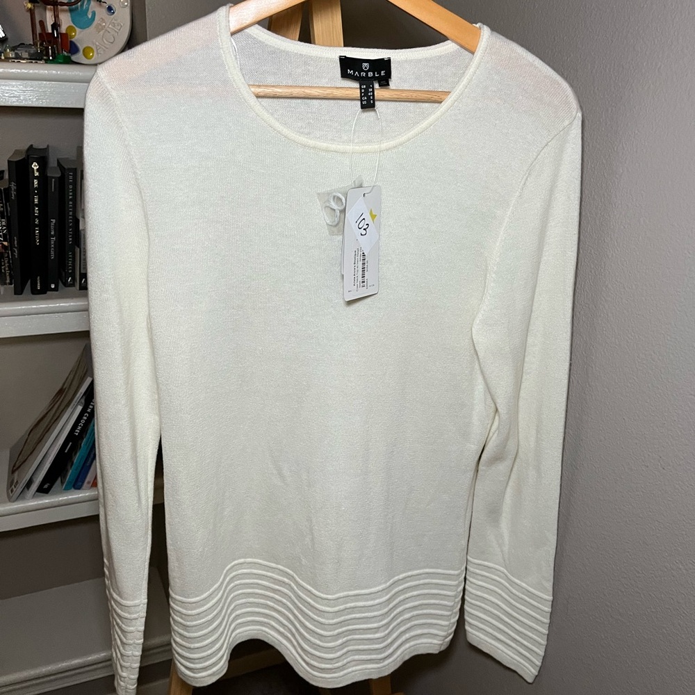 MARBLE Women's Elegant White Long Sleeve Top